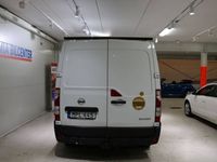 begagnad Nissan NV400 Lågmil Dragkrok 2015, Minibuss