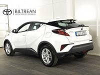 Begagnad Toyota C-HR Active 122 HK (89 kW) 2022 Vit SUV