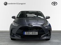 Begagnad Toyota Yaris Hybrid Active 117 HK (86 kW) 2025 Grå Halvkombi