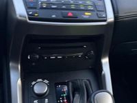 Begagnad Lexus NX300h Business Edition 197 HK (144 kW) 2016 SUV