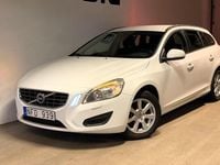Begagnad Volvo V60 150 HK (110 kW) 2012 Vit Kombi