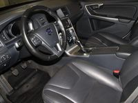 Begagnad Volvo S60 Summum 191 HK (140 kW) 2016 Vit Sedan