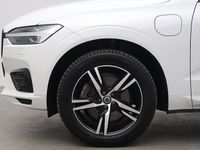 begagnad Volvo XC60 T6 AWD Recharge / 340 hk / R-Design / Pano