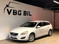 Begagnad Volvo V60 150 HK (110 kW) 2012 Vit Kombi
