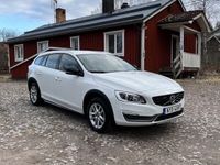 begagnad Volvo V60 CC D3 Momentum Euro 6