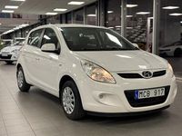 Begagnad Hyundai i20 Select 78 HK (57 kW) 2012 Vit Halvkombi