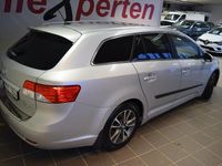 Begagnad Toyota Avensis Business Edition 126 HK (92 kW) 2012 Silver Kombi