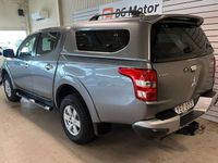 begagnad Mitsubishi L200 2.4 DI-D 181HK Premium 4WD Aut/Drag/Moms