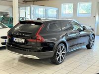Begagnad Volvo V90 CC 198 HK (145 kW) 2023 Svart Kombi