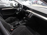 begagnad VW Passat Sportscombi 2.0 TDI R-Line 4Motion DSG 190HK