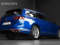 Begagnad VW Passat R-line 200 HK (147 kW) 2021 Mörkblå Kombi