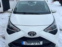 Begagnad Toyota Aygo 72 HK (52 kW) 2020 Vit Halvkombi