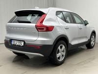 Begagnad Volvo XC40 Momentum 163 HK (119 kW) 2021 Silver SUV