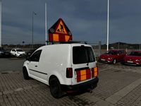 begagnad VW Caddy 2.0TDI BMT 4-MOTION VÄRMARE DRAG 2-ÅRS GARA