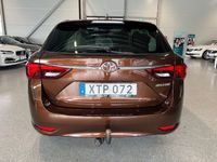 begagnad Toyota Avensis Kombi 1.8 Valvematic Active Plus Euro 6