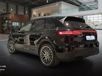Begagnad Porsche Cayenne Platinum Edition 340 HK (250 kW) 2023 Svart SUV