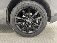 Begagnad Jaguar F-Pace 180 HK (132 kW) 2016 Svart SUV