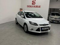 Begagnad Ford Focus Titanium 125 HK (91 kW) 2014 Vit Halvkombi