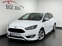 Begagnad Ford Focus ST-Line 125 HK (91 kW) 2016 Vit Halvkombi