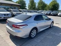 Begagnad Toyota Camry 218 HK (160 kW) 2020 Silver Sedan