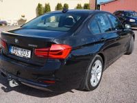 begagnad BMW 320 i xDrive Sport line Euro 6 184hk Drag/B-kamera