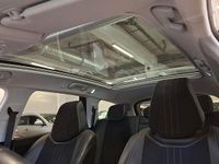 Begagnad Peugeot 308 SW Allure 150 HK (110 kW) 2015 Vit Kombi