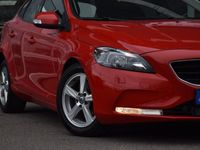 begagnad Volvo V40 D2 AUTOMAT DRAG K-remBytt 115HK