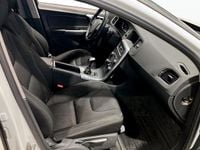 Begagnad Volvo V60 152 HK (111 kW) 2017 Vit Kombi
