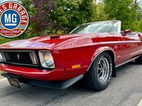 Begagnad Ford Mustang 250 HK (183 kW) 1973 Bright red Cab