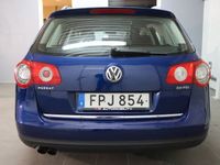 begagnad VW Passat 2.0 FSI / SPORTLINE / M-VÄRME / 150HK