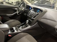 begagnad Ford Focus Kombi Titianium 2.0 TDCi 115hk Powershift Värmare Dragkrok Vinterhjul