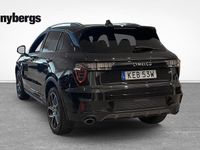Begagnad Lynk & Co 01 264 HK (194 kW) 2023 Svart SUV