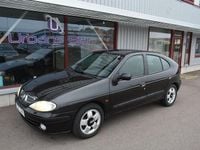 Begagnad Renault Mégane II Expression 116 HK (85 kW) 2001 Svart Halvkombi