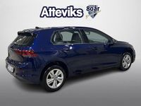 Begagnad VW Golf VIII 150 HK (110 kW) 2020 Mörkblå Halvkombi