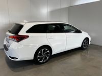 begagnad Toyota Auris Touring Sports 1.2 Turbo Comfort 2017, Halvkombi