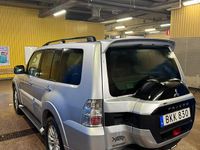 Begagnad Mitsubishi Pajero 200 HK (147 kW) 2015 SUV