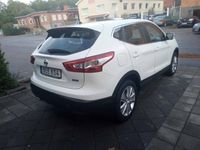 begagnad Nissan Qashqai 1.5 dCi Euro 6 110hk .Låga mil .Ny besiktad