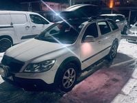 Begagnad Skoda Octavia Scout 2013 Kombi