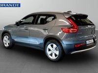 Begagnad Volvo XC40 Core 165 HK (121 kW) 2023 Grå SUV