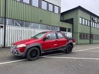 Begagnad Fiat Strada 95 HK (69 kW) 2013 Röd Pickup