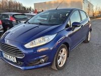 Begagnad Ford Fiesta Titanium 101 HK (74 kW) 2015 Blå Halvkombi