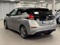 Begagnad Nissan Leaf N-Connecta 111 kW (151 HK) 2018 Silver Halvkombi