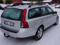 Begagnad Volvo V50 Kinetic 125 HK (91 kW) 2007 Ljusgrå Kombi