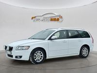 Begagnad Volvo V50 Momentum 116 HK (85 kW) 2012 Vit Kombi
