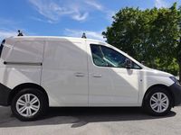 Begagnad VW Caddy 123 HK (90 kW) 2023 Vit Minibuss