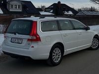 Begagnad Volvo V70 Momentum 181 HK (133 kW) 2014 Vit Kombi