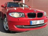 Begagnad BMW 118 143 HK (105 kW) 2010 Röd Halvkombi