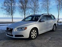 Begagnad Volvo V70 163 HK (119 kW) 2013 Vit Kombi