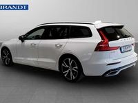 Begagnad Volvo V60 R-Design 163 HK (119 kW) 2021 Kombi