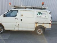Begagnad Toyota HiAce 102 HK (75 kW) 2004 Vit Van
